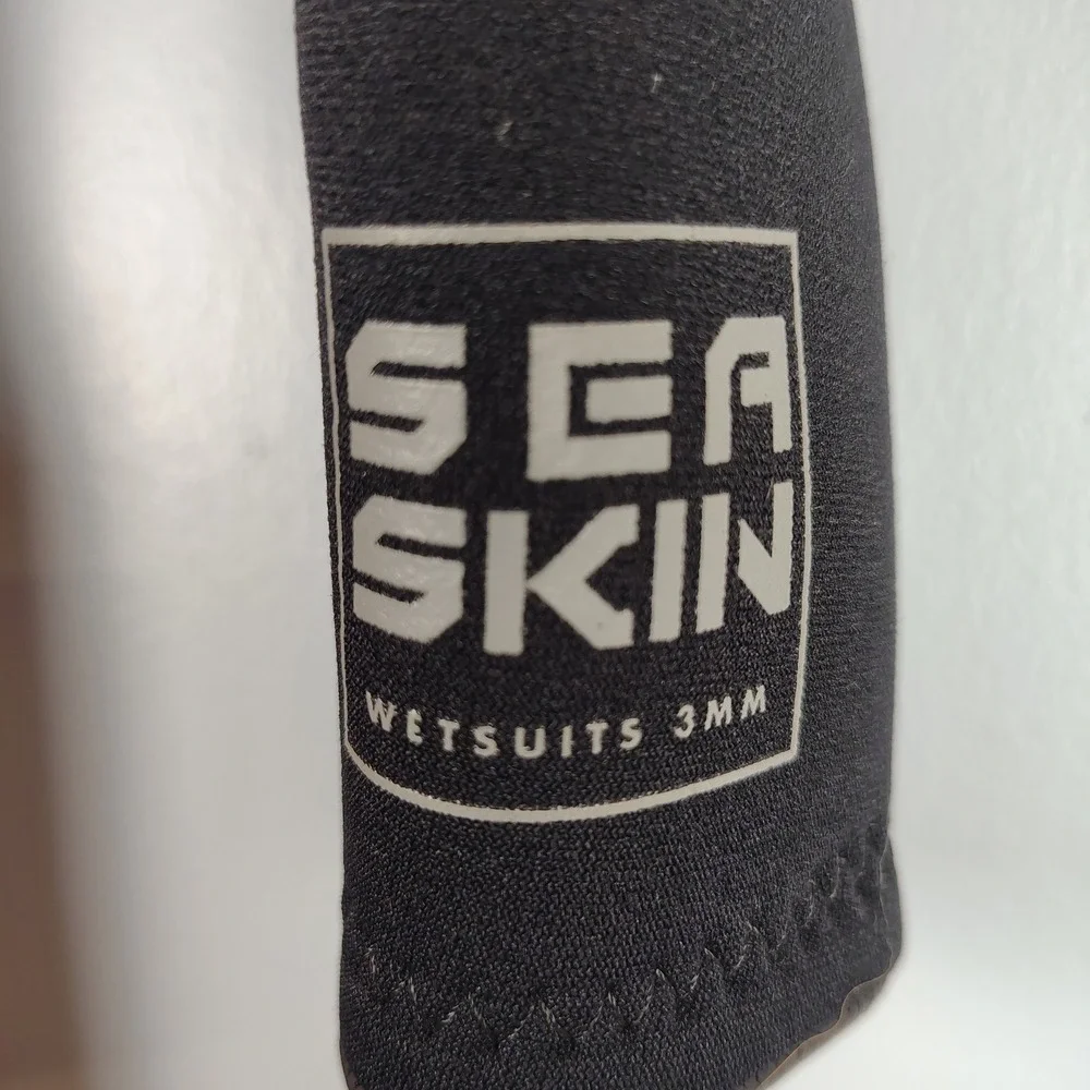 Seaskin Womens SZ 6 Full Body Wetsuit Black Red 3mm Neoprene Surfcore Gorpcore